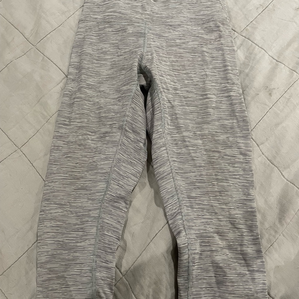 Lululemon cropped align leggings